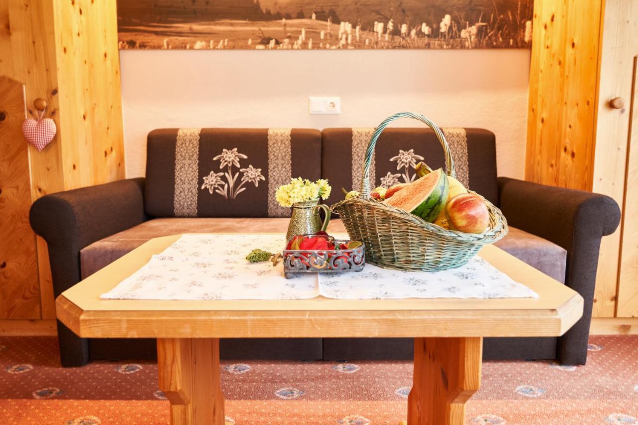 Ferienhaus Kirchplatzl ลอยทัช ภายนอก รูปภาพ