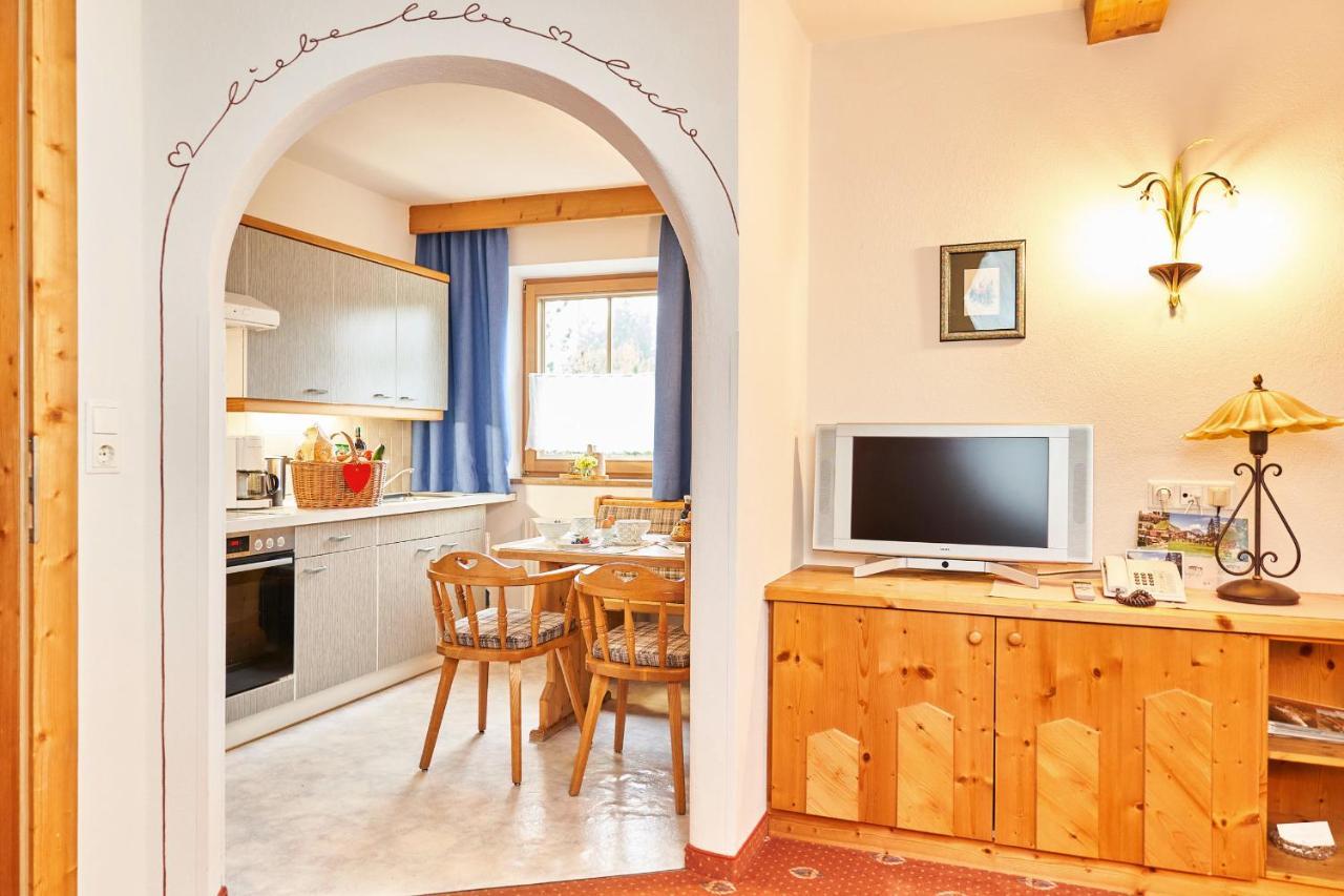 Ferienhaus Kirchplatzl ลอยทัช ภายนอก รูปภาพ