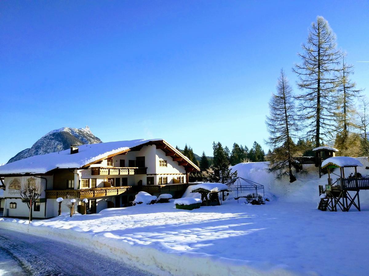 Ferienhaus Kirchplatzl ลอยทัช ภายนอก รูปภาพ